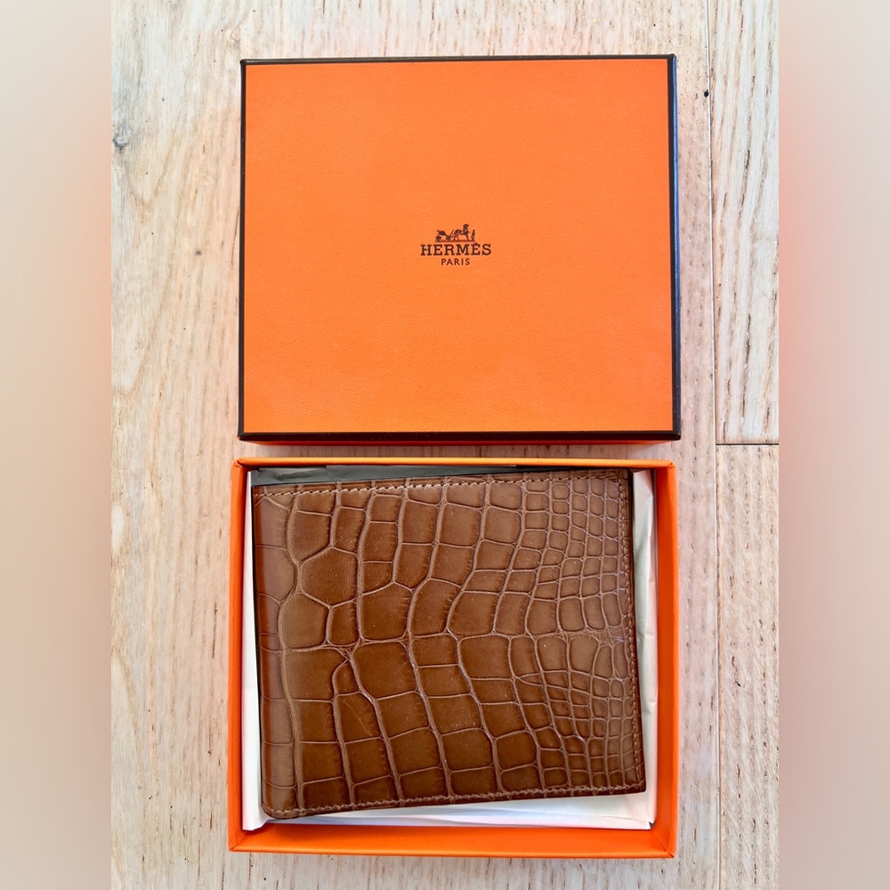 Hermes Portefeuille MC2 Copernic Matte Kraft Alligator Wallet